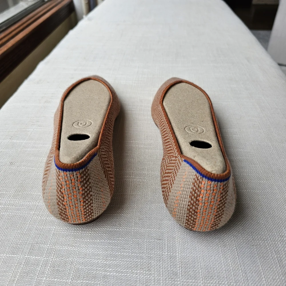 Rothy's Sz 6 Merino Wool Camel Herringbone Points Flats Rothys - Picture 3 of 12